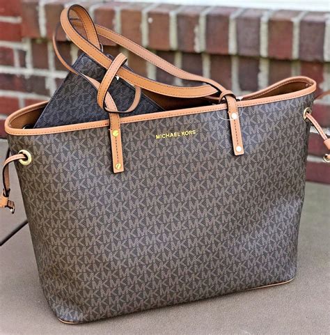 mk signature tote.